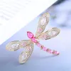 Broscher Okily Gorgeous Insect Dragonfly Yellow and Red Zirconia Pins Badge For Women Men smycken Retro Hijab Pin