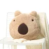 Diseñador 1pc cojín almohada lindo cojín de forma de la cabeza del oso, lana de poliéster beige, con bordado, para decorar el sofá de la sala de estar, incluido el núcleo de cojín