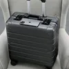 Valises Carrylove Valise de cabine en aluminium de 18 pouces 10kg Petit sac à bagages à roulettes avec roulettes