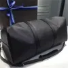 A82 Luxurys Designers Väskor Högkvalitativ PU-läder hinkformade en-axels silverkedja crossbody-väska partihandel