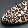 Новое прибытие Leopard Print Design Shoes Men Fashion Banquet Prompare Prommes Prompless Promestable Spell Spect onriving Shouse Youth Loafer D2H6