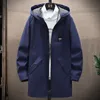 Men's Trench Coats 2023 Spring and Autumn Classic Fashion Trend Long Windbreaker Casual Loose Large Size HighQuality Coat M5XL 230331