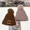 Beanie/skull Caps Designer Small Fresh and Warm Wool Ball Hat Women's Autumn Winter Cold Windproof Upholstered Letter Plush Knitted A5E6