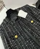 BALM HOME 2023 Veste de marque féminine Nouvelle veste d'hiver d'automne pour femmes Fashion Metal Buckle Logo Tweed Coat Cardigan Designer High-Grade Casual Spring Coat Gift Gift
