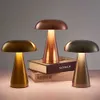 Veilleuses Nordic Touch LED lampe de Table en or pour Bar hôtel décoration de la maison champignon Rechargeable bureau LED veilleuses lampes de chevet P230331