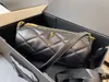 Kvinnans varumärkesdesigner Drumväskor Handväska axel crossbody väska tote 2023 Ny modestruktur läder multifunktionell bärbar sadelpåse korgväska fabriksförsäljning