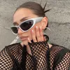 디자이너 선글라스 여성 미래형 편광 선글라스를 타고 대형 선글라스 유럽과 미국 밀레니엄 사이버 펑크 안경 폭발