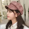 Berets Winter Warm Faux Wool Beret Dames Girls Franse kunstenaar Beanie Hat Cap Red achthoekige Plaid Kawaii Flat Top Caps Warmers