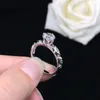 클러스터 반지 최고의 2ct 8.0mm d 컬러 Moissanite 약혼 반지 AU585 14K 화이트 골드 최고 품질의 웨딩 보석