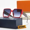 10 % de réduction sur les lunettes de soleil de créateurs de luxe pour hommes et femmes 20 % de réduction sur la mode même pour les hommes et les femmes Universal ins Screen Red Large Frame Print Leg Street Photo Ink Tide