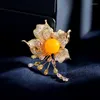 Broches 2023 Fashion High-end Colorido Zircon Corsage Europeu E Americano Acessórios Casaco Pin Pérola Borla Flor Broche