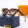 Designer solglasögon lyxiga solglasögon för kvinnor utomhus UV-skydd män solglasögon reser för att ta bilder
