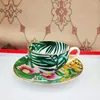 Xícaras pires de luxo canecas de porcelana para café ou chá bebe leite copo de água de cozinha de cozinha Drinkwares home mesa de jantar decoração de casa untando presente