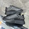 Hot Mens Designer Casual Shoes Женщины кожаные кружевные кроссовки мода Lady Flat Designer Traners Trainers буквы женская обувная платформа для спортзала