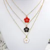 Pendant Necklaces Fashion Cherry Flower Necklace For Women Romantic Red Blue White Black Pink Blossom Collar Party Jewelry