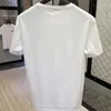 مصمم برادز برادز كلاسيك العلامة التجارية الصيفية مثلث شارة قصيرة القميص الرجال غير الرسميين والمريحين نصف الأكمام.