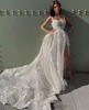 Vestido de noiva Boho, elegante, com apliques florais 3D, corpete de pérolas, fenda da coxa e design sem costas