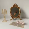 Pegatinas de pared Vintage Gold Mirror para escritorio Decorativo Resina Europea Tallada Redonda Antigua Tocador Soporte Cosmético S Decoración 230330