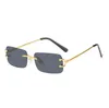 Lunettes de soleil design pour hommes bleus Lunettes de soleil pour femmes Sans bordure UV400 Lunettes de luxe sculptées Katie Lunettes de plein air Lunettes de voyage d'été