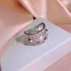 Anillos de clúster anillo de cadena de enlace de ancho de cuba para mujeres exageradas color plateado de lujo circón cúbico de joyería delicada de joyería femenina kar259
