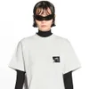 2023 Maglietta da donna di alta qualità da donna Differenziare il mercato Versione di qualità originale T-shirt manica rilassata in gomma nera