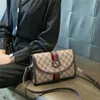 2023 Luxurys designers handväska kvinnor väskor messenger på handväskor damer axelväskor läder diamant korsk kropp kvinnlig väska handväska