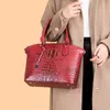 Kvällspåsar Kvinnspåse Three-Piece Set Crocodile Pattern Fashion Handbag Ladies Shoulder Luxury Designer Messenger