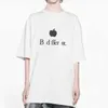 デザイナーサマーウィメンTシャツは、市場の正しいバージョンを区別しますリンゴの刺繍スリーブTシャツOSルーズユニセックストップ