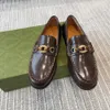 Toppdesigner klänningskor kvinnors formella skor mode retro handgjorda ko patent läder platt klack båtskor klassiska låsande kontor karriär loafers