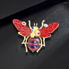 Broszki pszczoły rhinestone dla kobiet Pearl Honeybee Pins moda zimowa szkliwa odznaka garnituru