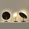 Lampes de table nordique créative lampe à Absorption magnétique moderne Led plaque de fer étage chambre salon concepteur soucoupe lampes de bureau