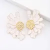 Boucles d'oreilles Dvacaman déclaration émail goutte à goutte huile peinte à la main fleur blanche pour les femmes bohème pétale doux bijoux