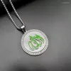 Pendentif Colliers En Acier Inoxydable Religieux Hommes Accessoires Couleur Préservant Plaqué Or Zircon Vert Vérité Symbole