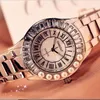 Armbandsur 2023 Kvinnor tittar på mode diamantklänning titta på lyxig roston lady armbandswatch kvarts -pearl av hög kvalitet