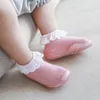 Atletische schoenen baby baby baby's eerste wandelaars dausel gebreide katoen zacht rubberen zool huis vloer antislip voor kinderen 0-2 jaar oud