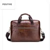 Borda de pasta 2023 Borda de couro genuíno masculino Office masculino Office Vintage Casual 15 polegadas Bolsas de laptop Duas cores disponíveis Bolsas de ombro disponíveis