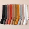 Femmes chaussettes Compression pour genou haut longue respirant décontracté coton noir blanc mode couleurs unies toutes saisons cheville bas