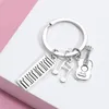Keychains Music Keychain Musicians Pianist Key Ring Piano Keyboard Guitar Sachs Notes Chain For Festival Gift DIY Jewelry Handmade