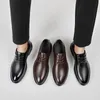 Chaussures en cuir pour hommes, chaussures rehaussantes, semelles intérieures rehaussantes de 6CM, robe britannique d'affaires, chaussures de bureau formelles pour hommes, chaussures de mariage