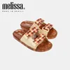 Slippers 2023 Nieuwe Melissa Outdoor PVC Jelly Shoes Buckle Flat Bottom Ins Female Slippers Ladies Fashion Summer Glaides J230502