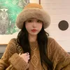 Boinas foux bucket chapéu feminino de inverno peludo e quente evido os ouvidos de estilo nacional de estilo nacional hemming ao ar livre coreia