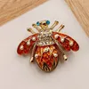 Броши фантастические винтажные листья Dec Dec Emamel Bee Pin Pin Designer