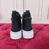 2023nnns Дизайнерская повседневная обувь для мужских женщин в плоских кроссовках с низкой пандой белый черный серой туман