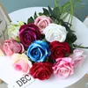 Fiori decorativi Rose artificiali Bouquet da sposa Alta simulazione Flanella Home Car Party Decorazione festiva