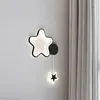 Wall Lamp Modern Led Cloud Star Moon Black and White Decor Sconces voor kinderkamer Studie Slaapkamer Living Indoor Armaturen