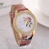 Wristwatches Relogio Feminino Fashion Rose Flower Watches Women Graffiti Leather Strap Quartz Ladies Crystal