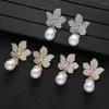 Pendientes colgantes, abalorios de perlas de flores rosas para mujer, accesorios de imitación de circonita cúbica a la moda para fiesta de boda