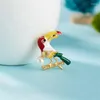 Broscher elegant söt papegoja för kvinnor emalj stift djur fågel färg brosch pärla män kläder märke smycken gåva ankomst