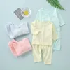 パジャマの男の子の服夏の長袖スーツ幼児幼児用綿のコロッティングセットかわいいキャンディーカラー衣装女の赤ちゃんパジャマセット230503