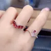 Klaster pierścionki Garnet Inkrustowany dla kobiet uroczy doustny projekt Ring Mężczyzny Kobieta biżuteria